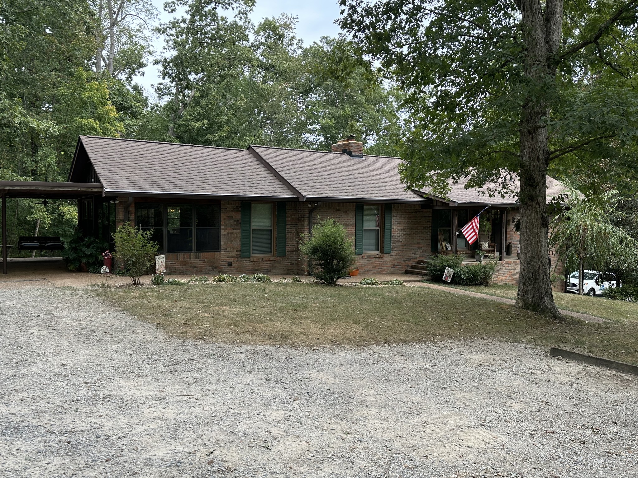 1819 East Haleys Creek Road