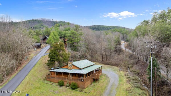 1999 E Mountain View Way