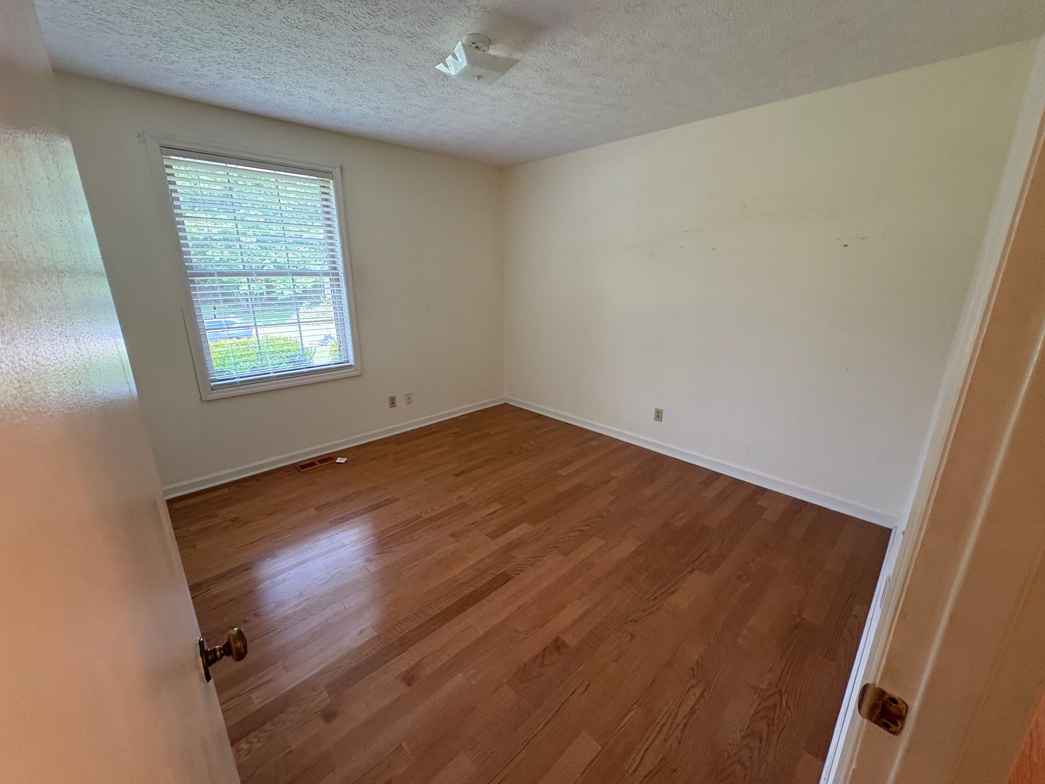 1225 Timberwood Dr