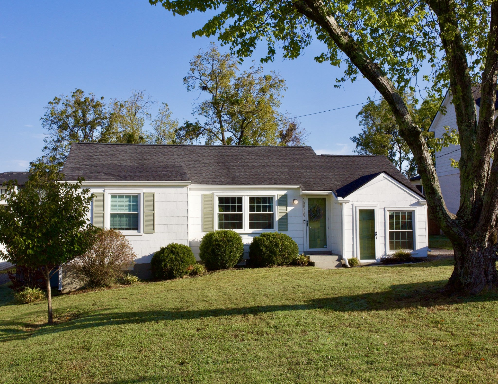 2820 Colonial Cir