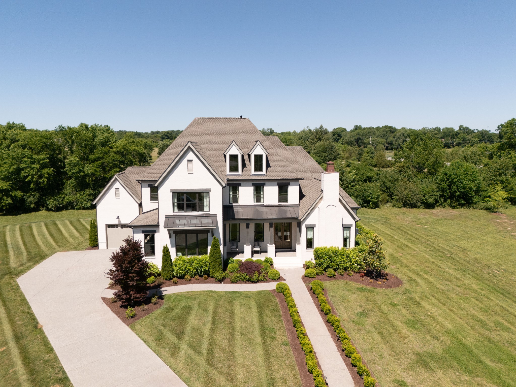 1003 Sinatra Drive