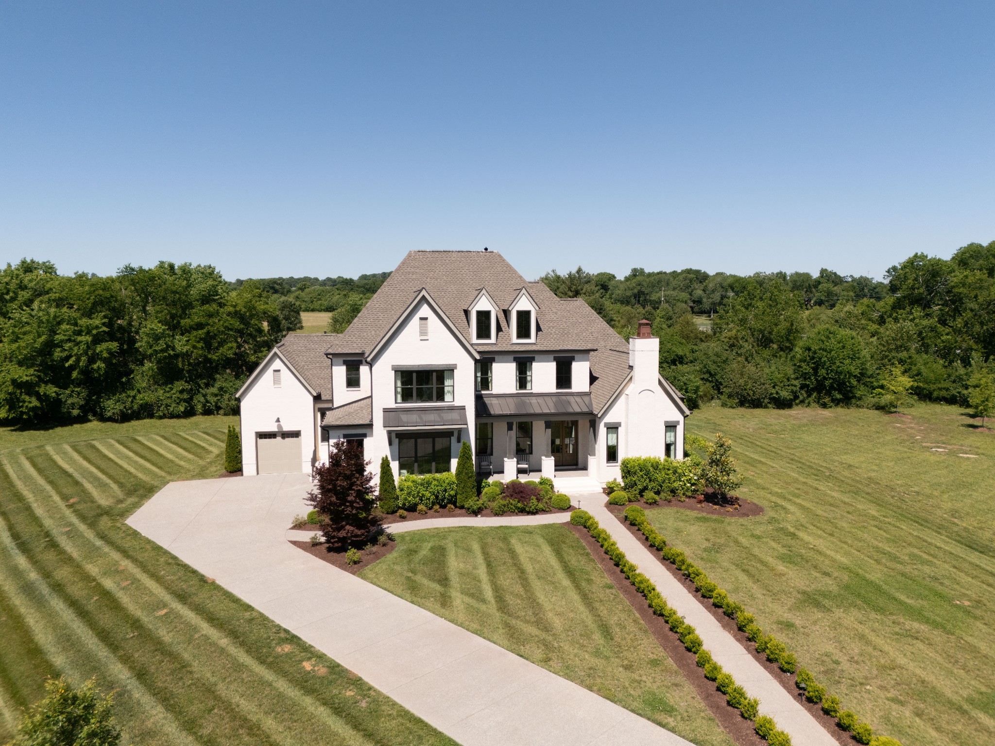 1003 Sinatra Drive