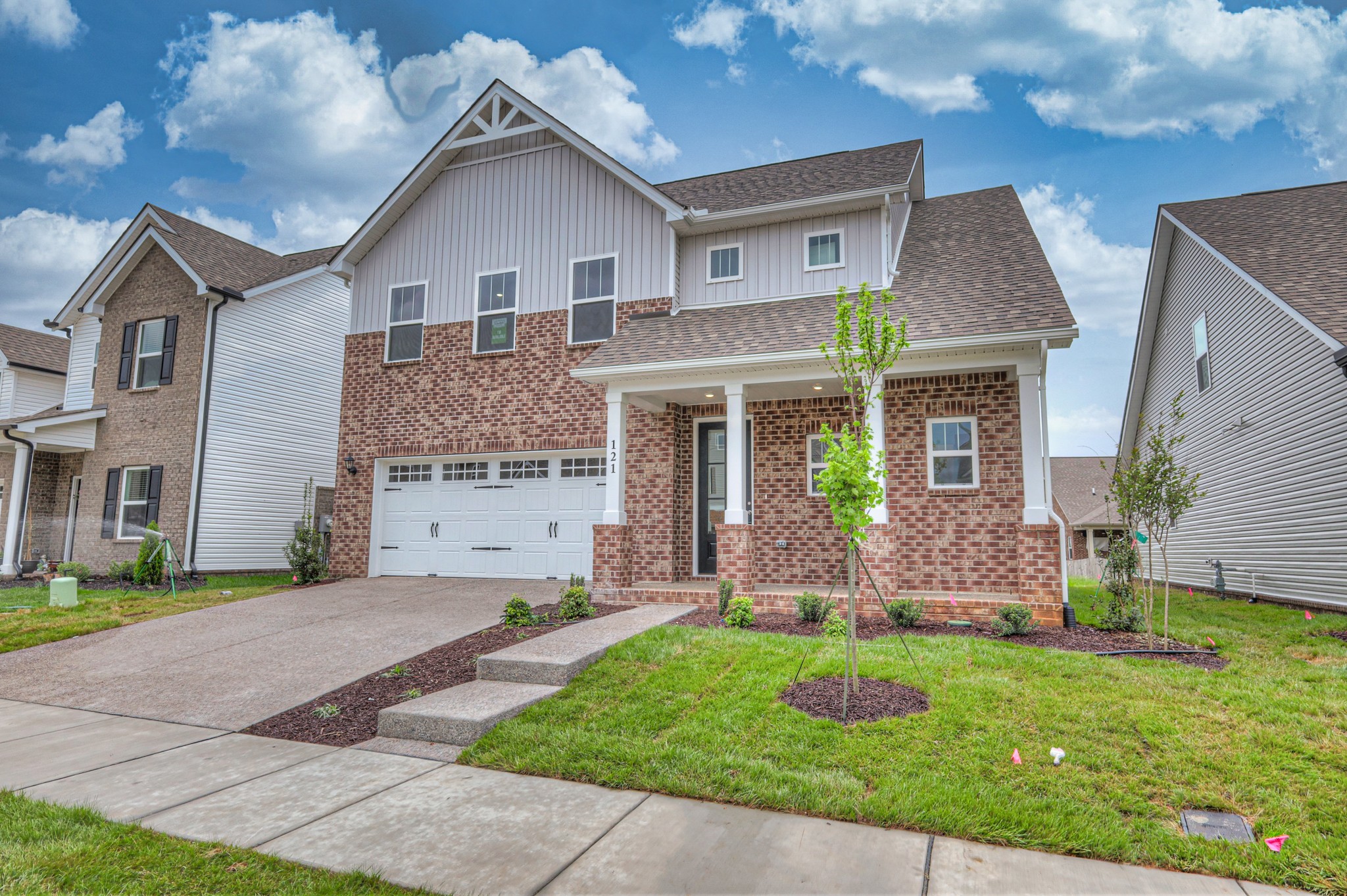 121 Limbury Court