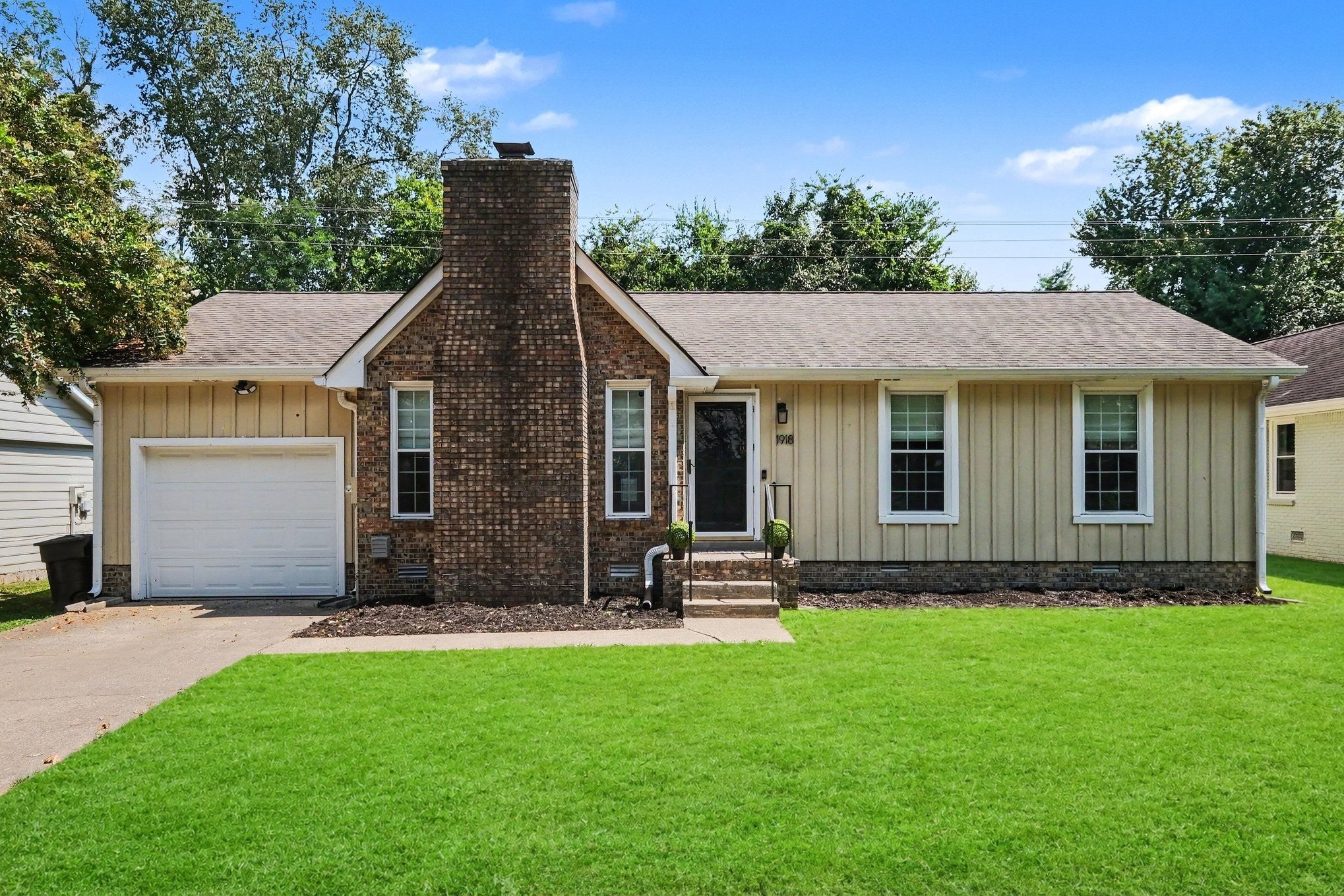 1918 Redbud Ct