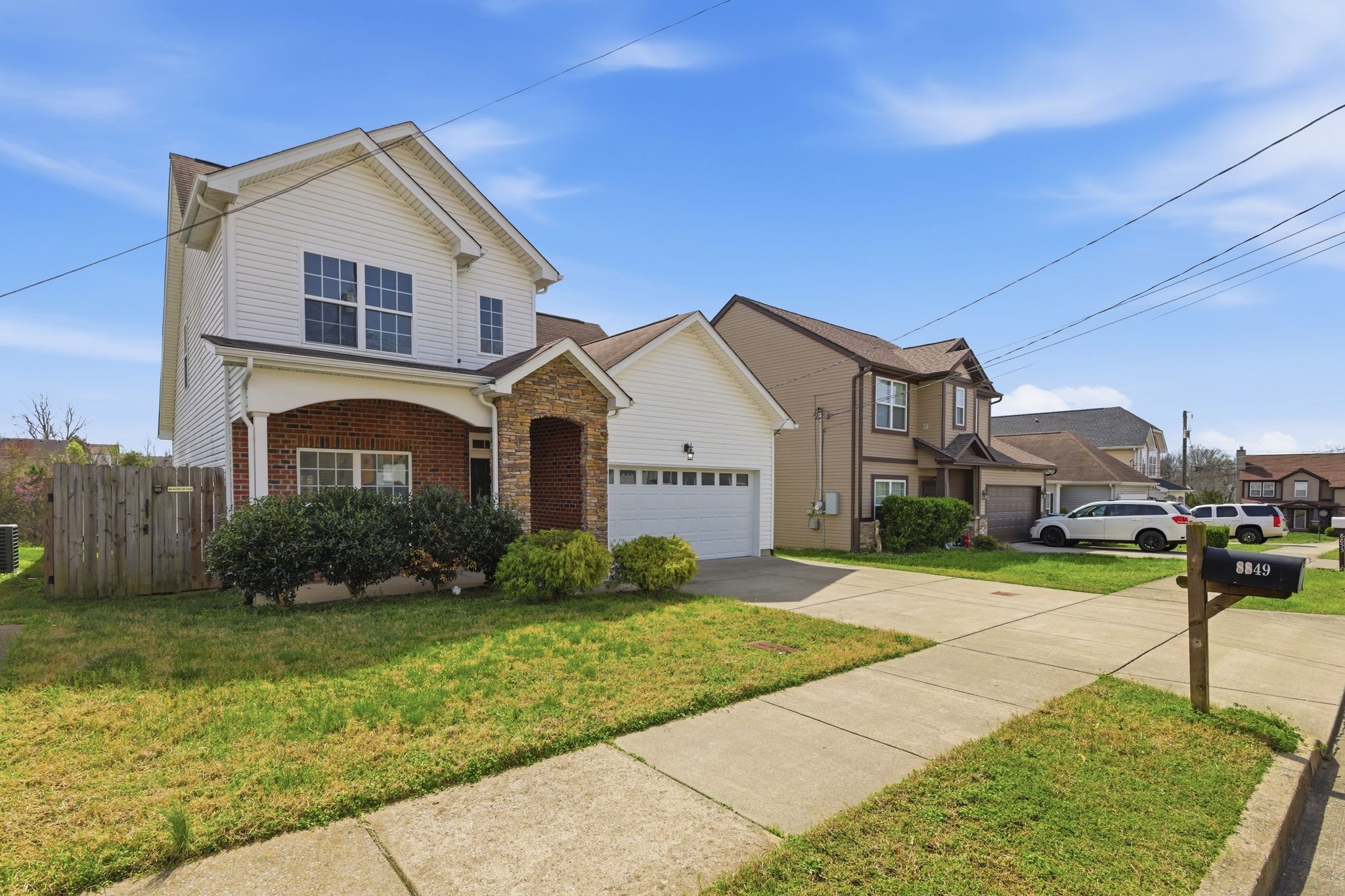 8849 Cressent Glen Ct