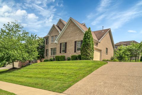 147 N Shadowhaven Way Hendersonville TN 37075