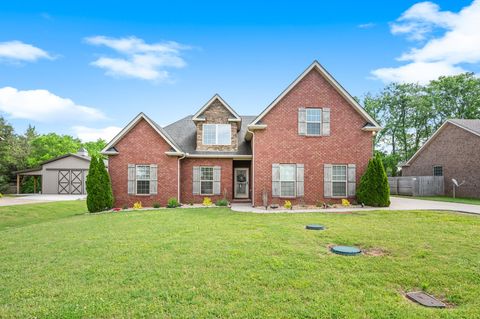 2025 Grandstand Dr Lascassas TN 37085