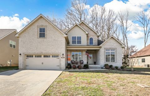 420 Barr Dr Clarksville TN 37043