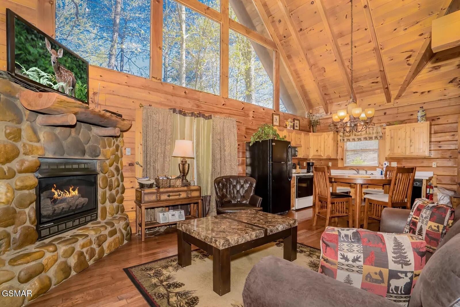 2449 Cedar Pass