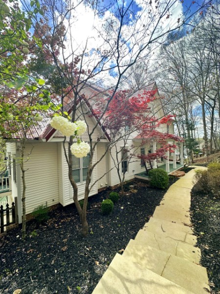 111 Chestnut St