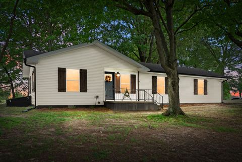 5921 Keysburg Rd Adams TN 37010