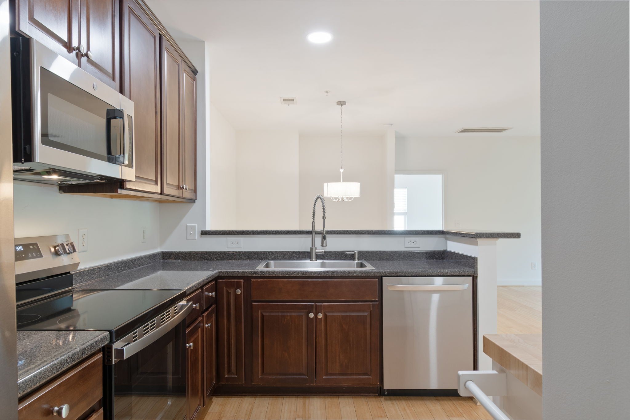 4844 Bevendean Dr 13