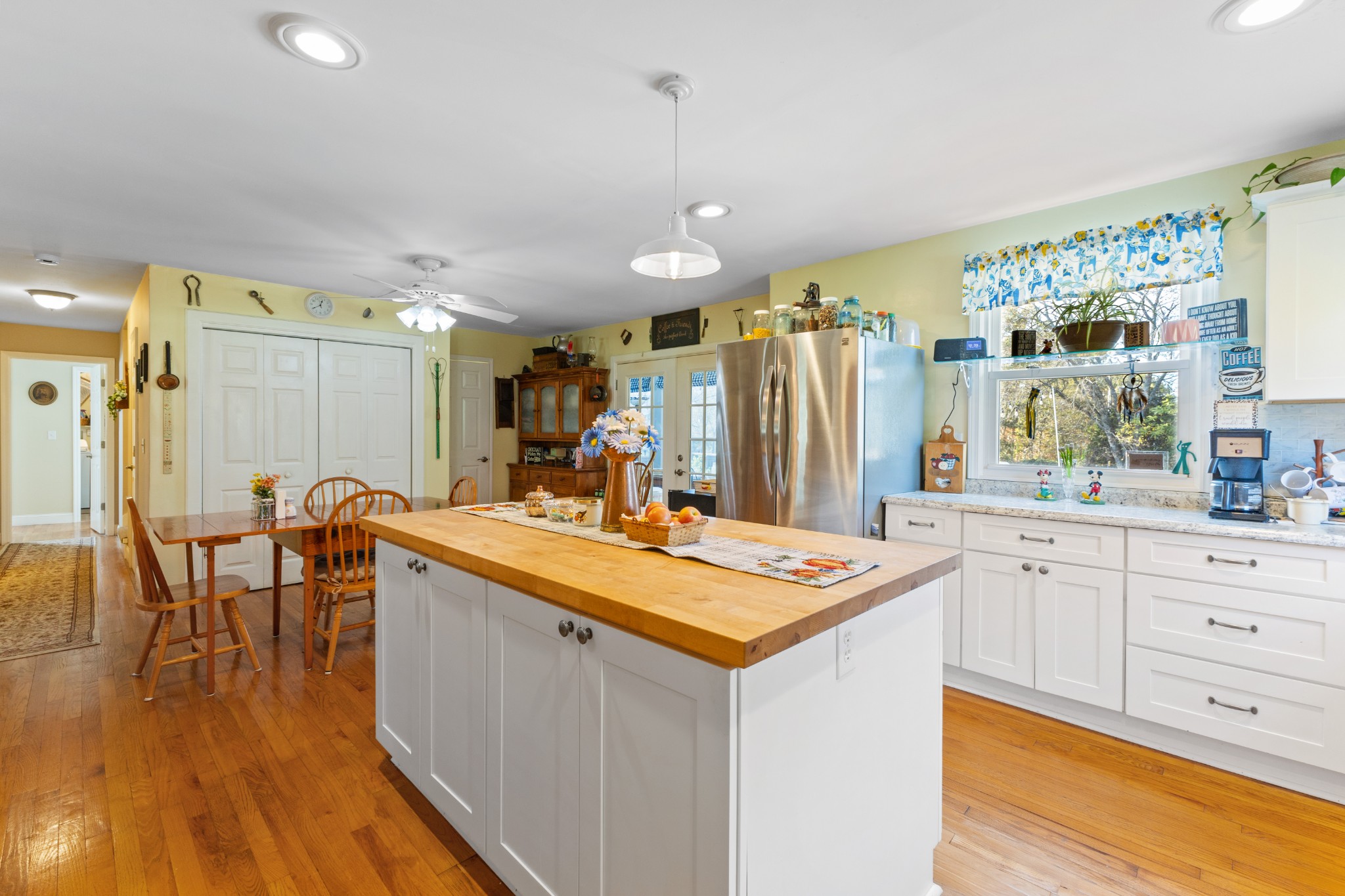 2760 Cave Springs Rd
