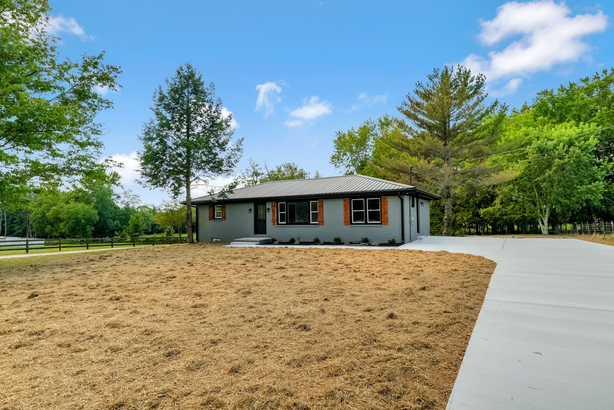 2039 Short Mountain Rd