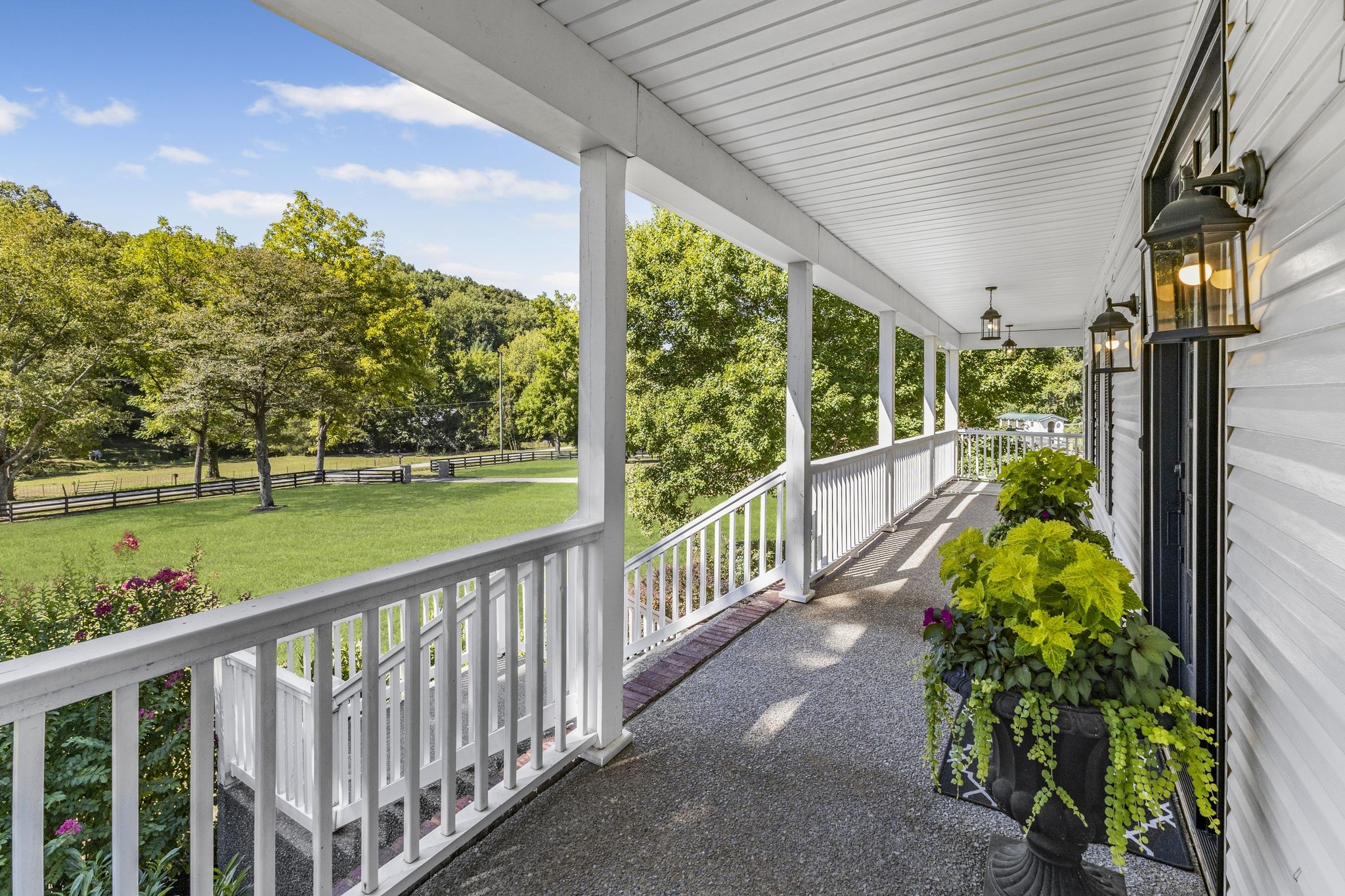 8756 Poplar Creek Rd