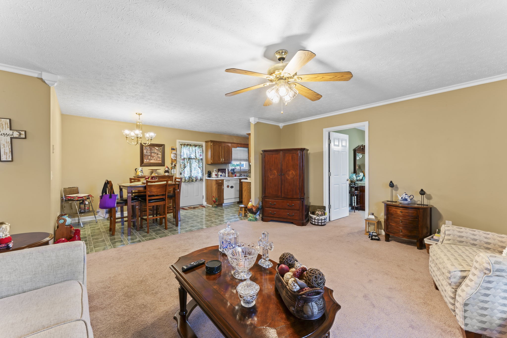107 Avalon Dr