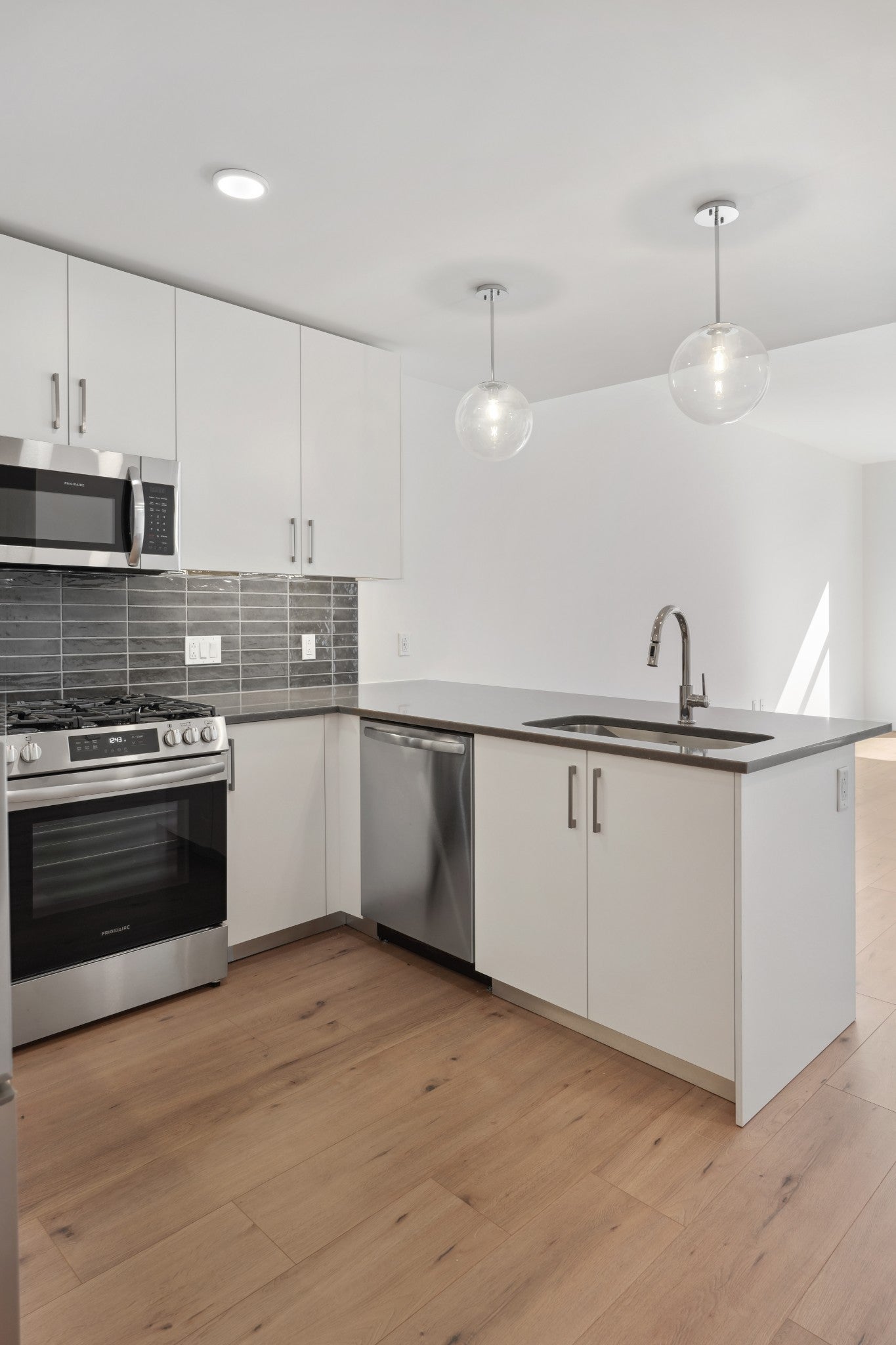 1212 Demonbreun St A7