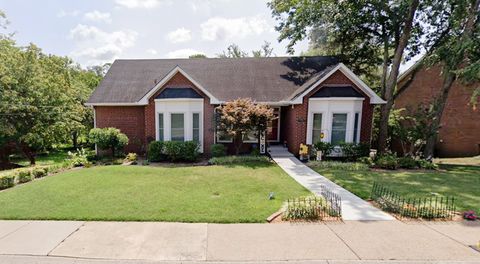 Photo of 6904 Collinswood Dr E, Nashville, TN 37221 (MLS # 3165140)