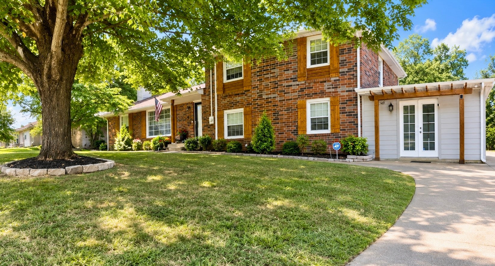 121 Grandview Cir