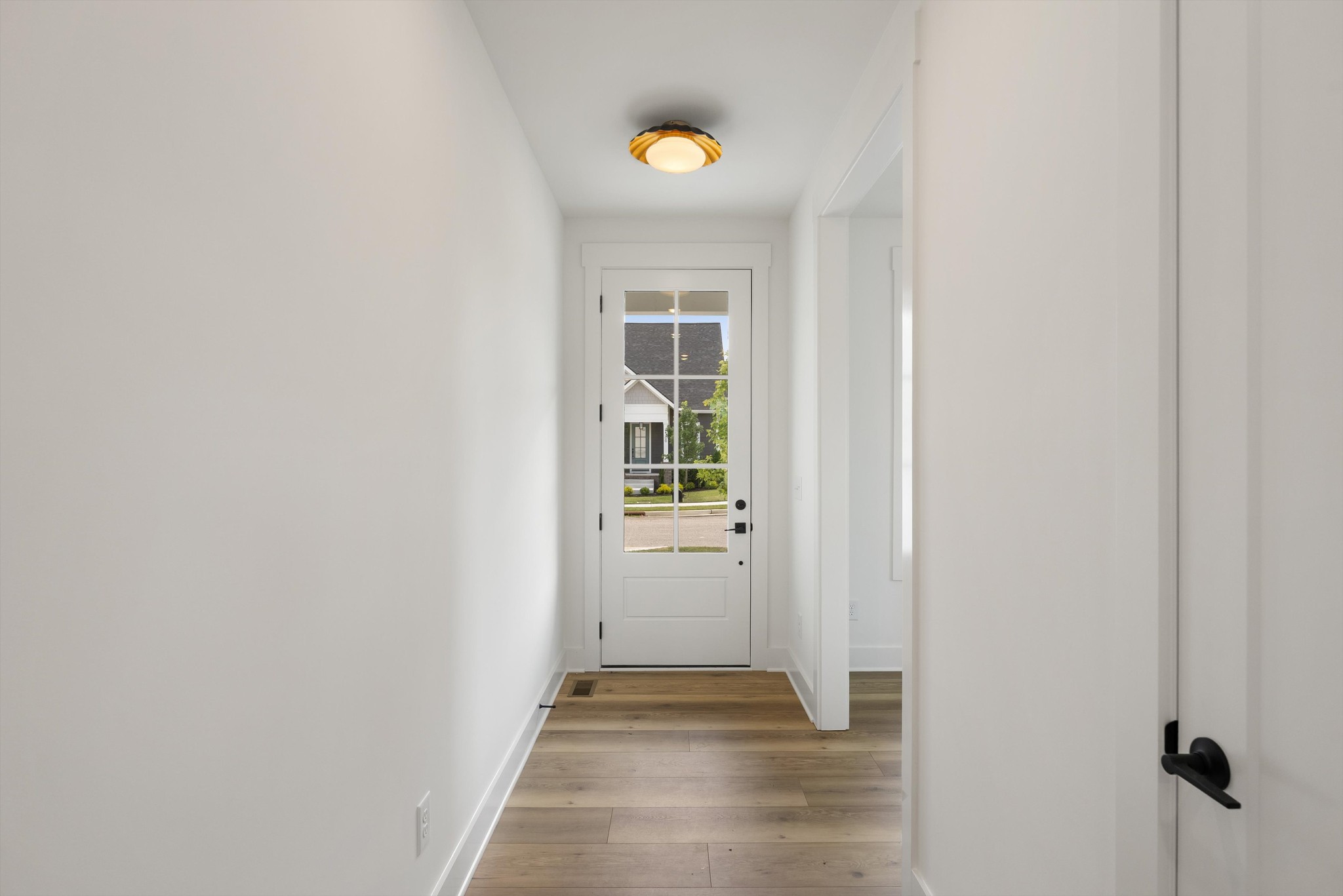 1301 Alderwood Pass