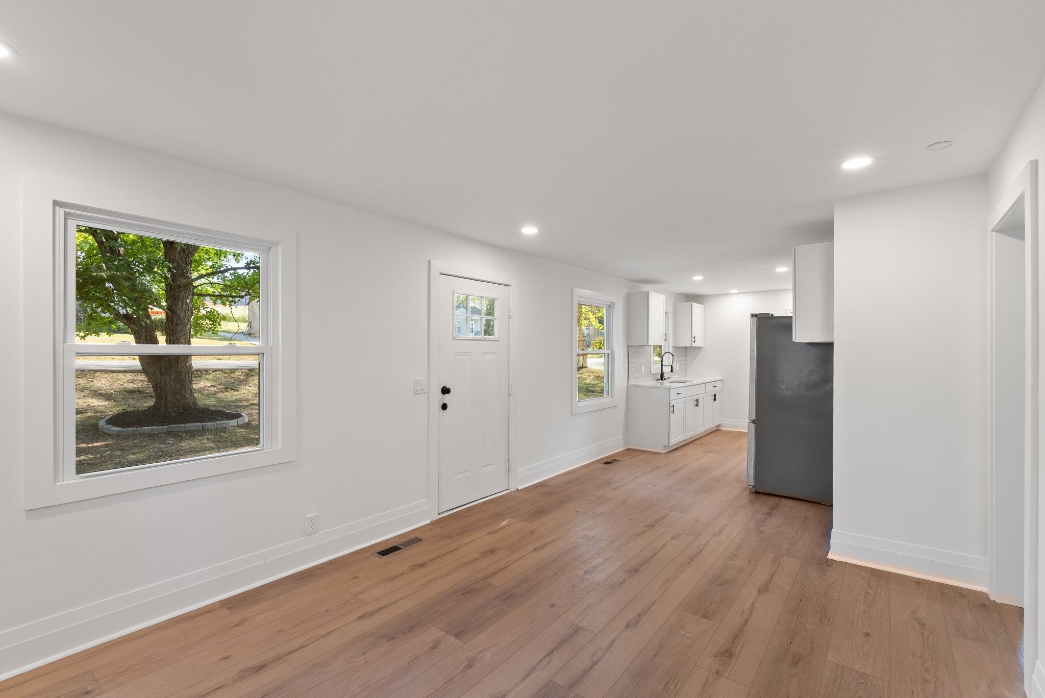 19 Maple St