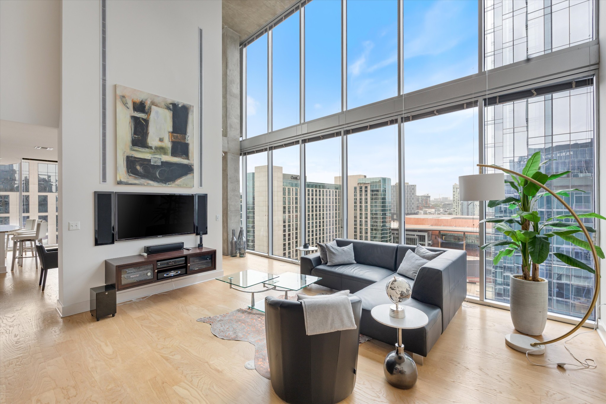 301 Demonbreun St 2016