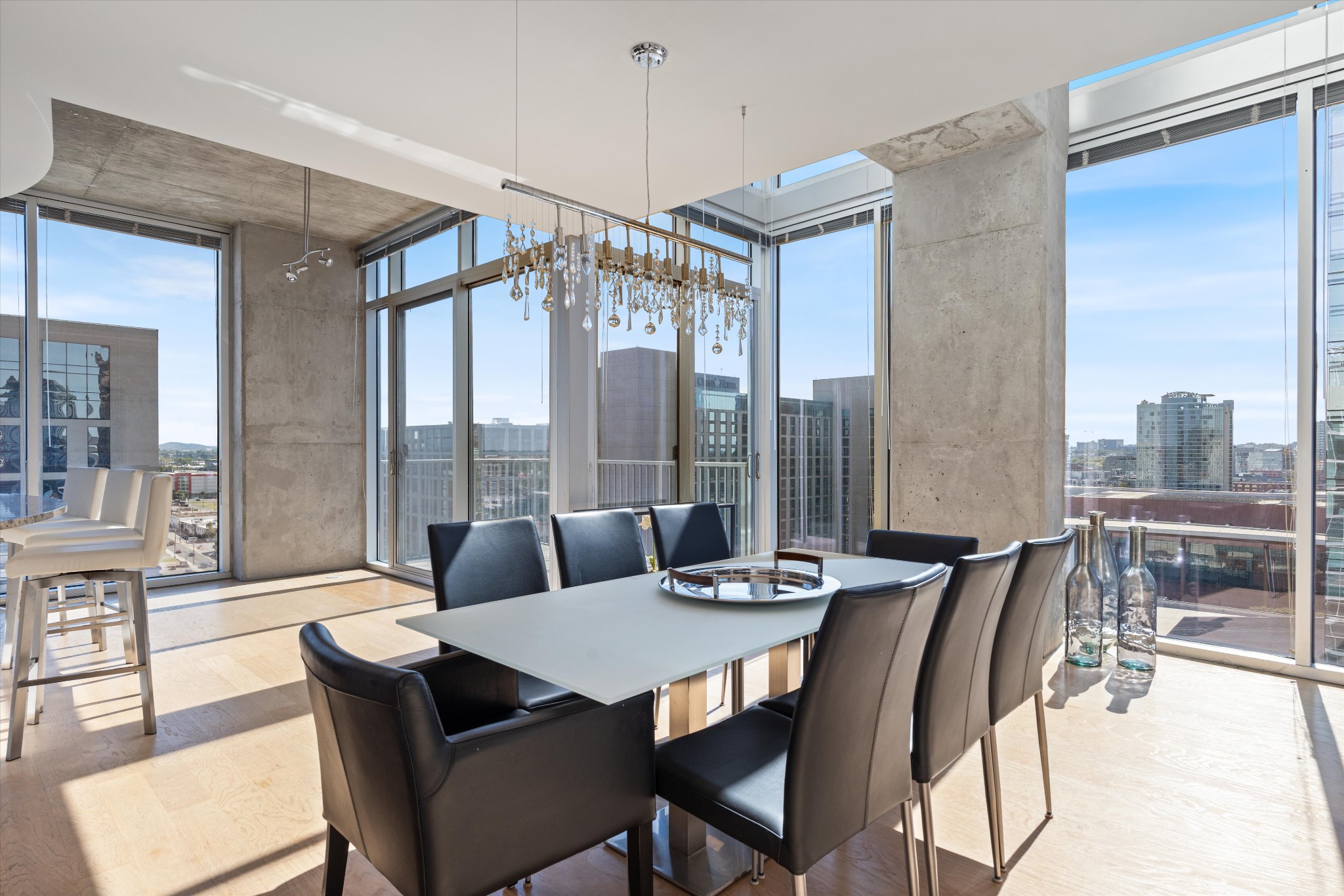 301 Demonbreun St 2016