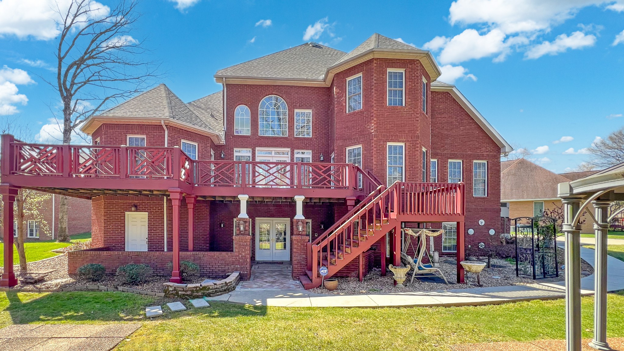 307 New Kent Ct