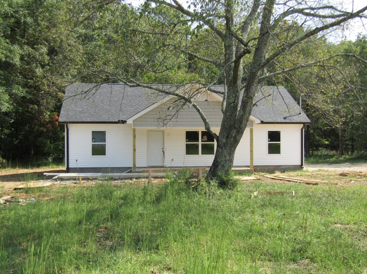 Photo 1 of 4 — 260 Union Rd, Winchester, TN 37398
