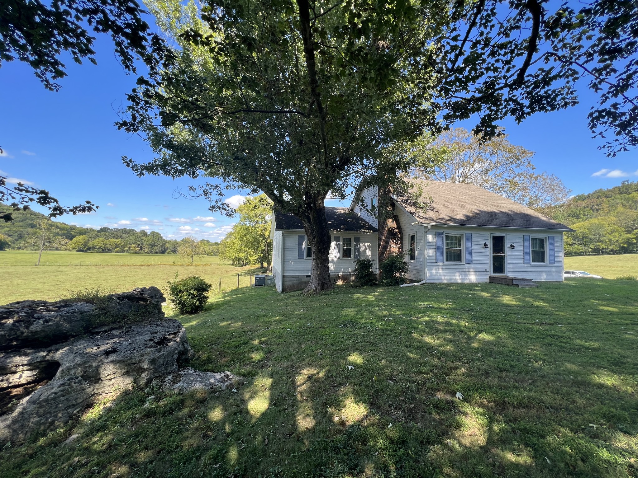1993 Crooked Hill Rd