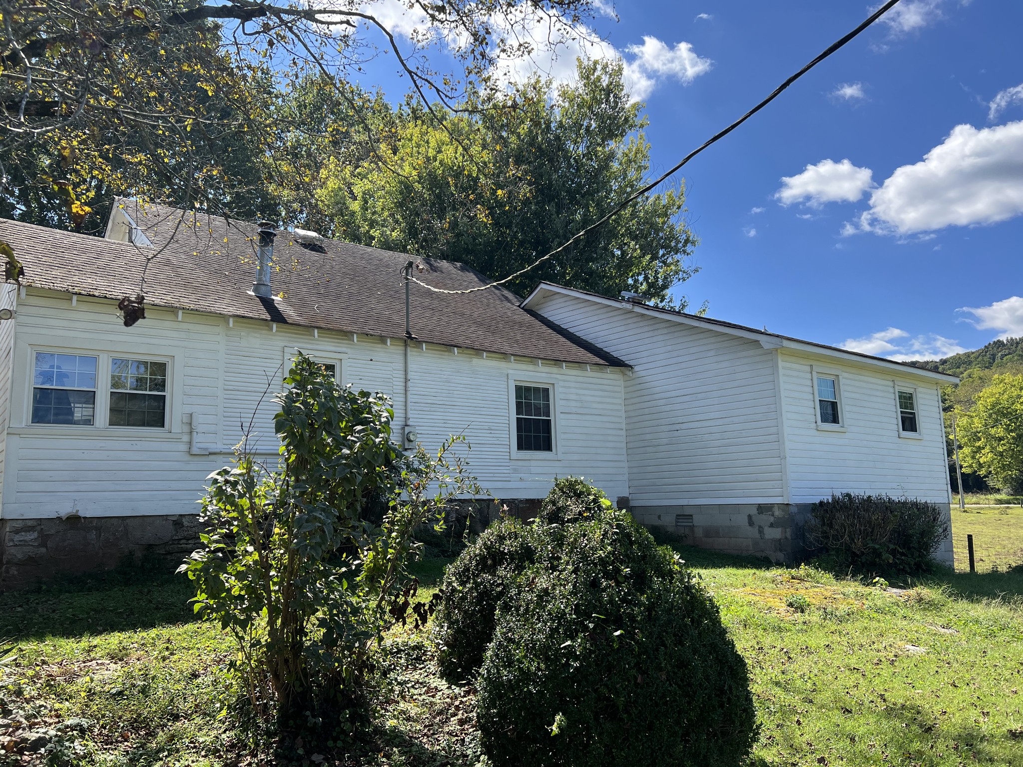 1993 Crooked Hill Rd
