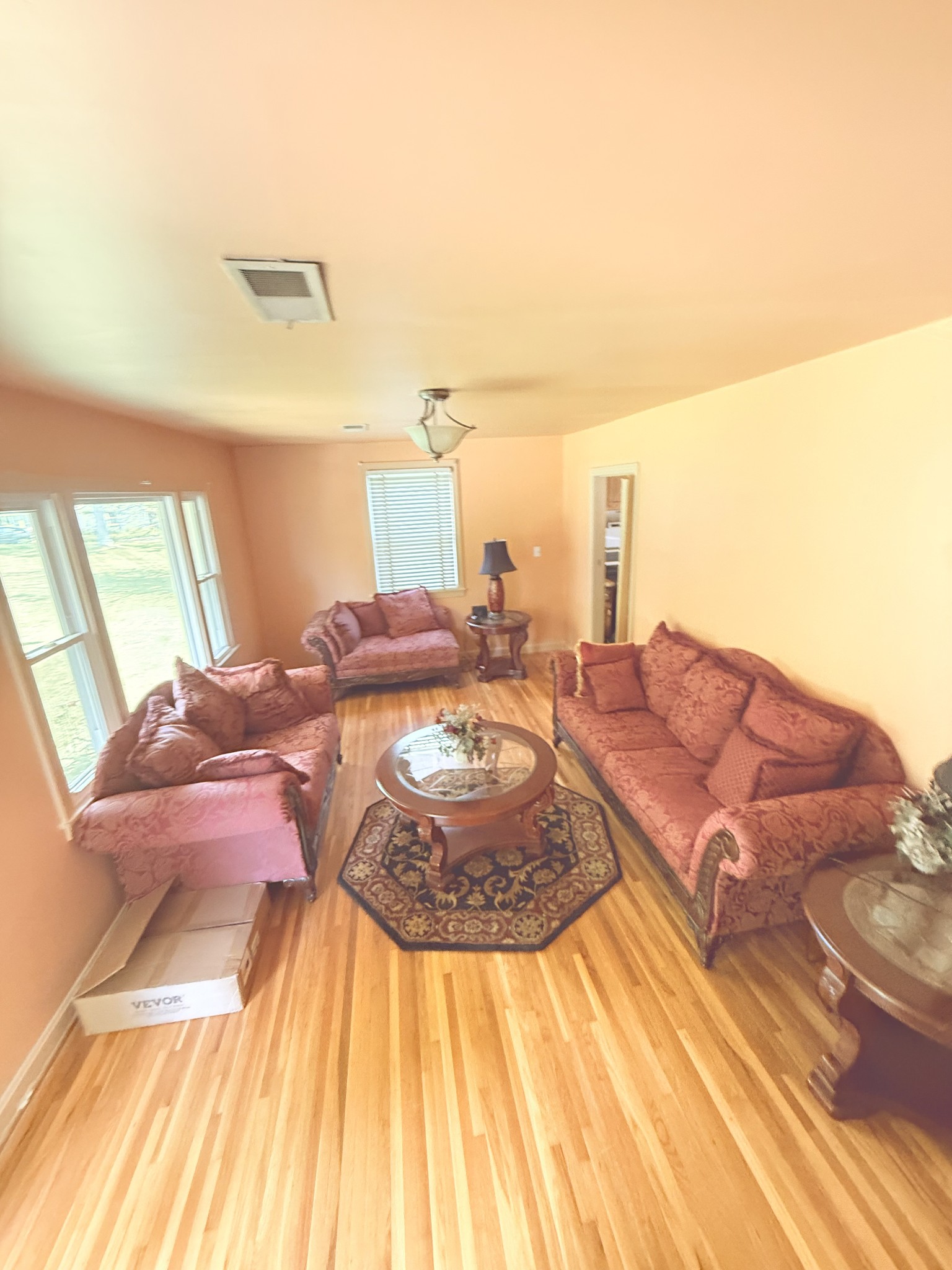 512 Vinson Dr