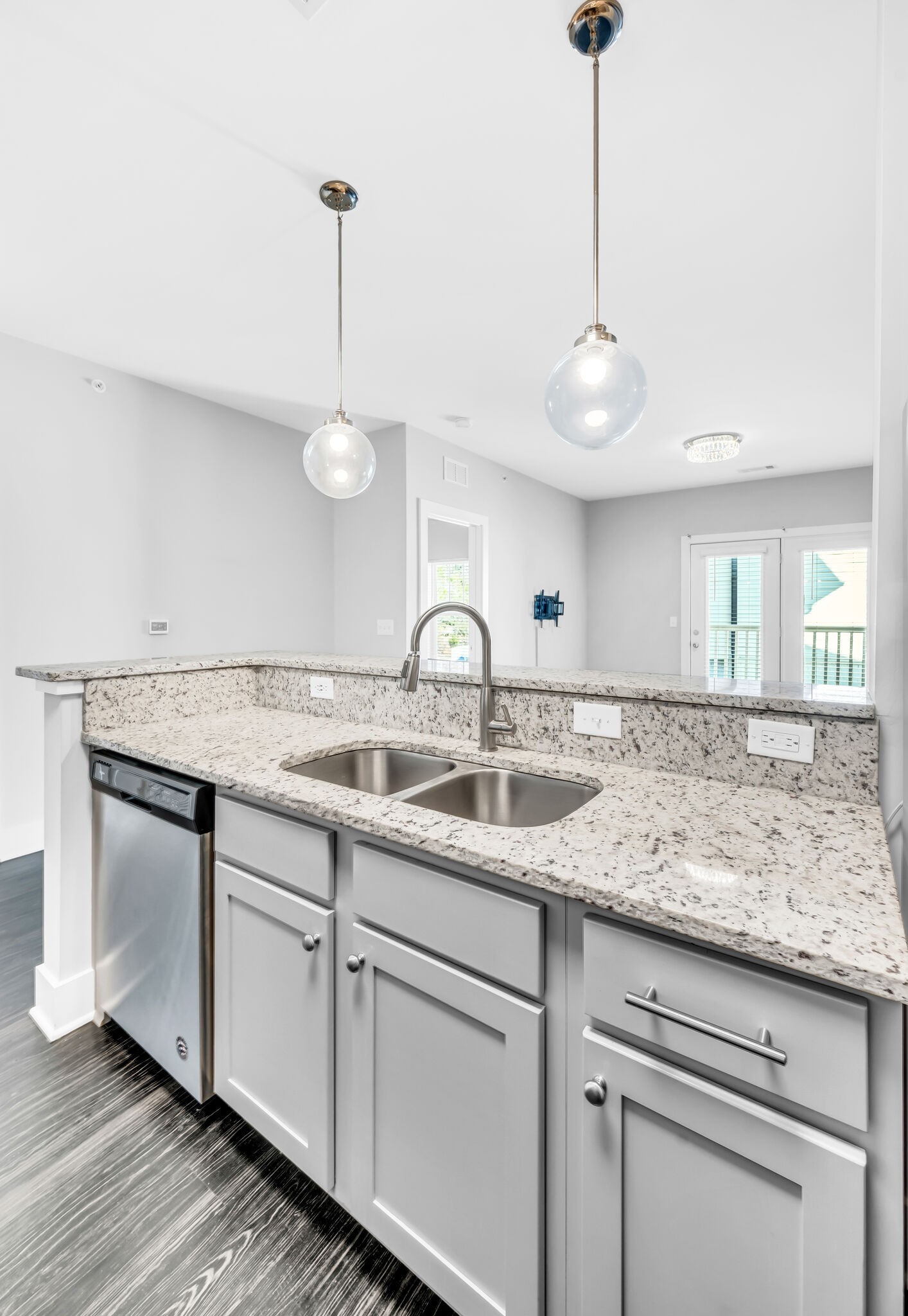 Antioch, Tennessee 37013, United States, 1 Bedroom Bedrooms, ,1 BathroomBathrooms,Residential,Active,81661