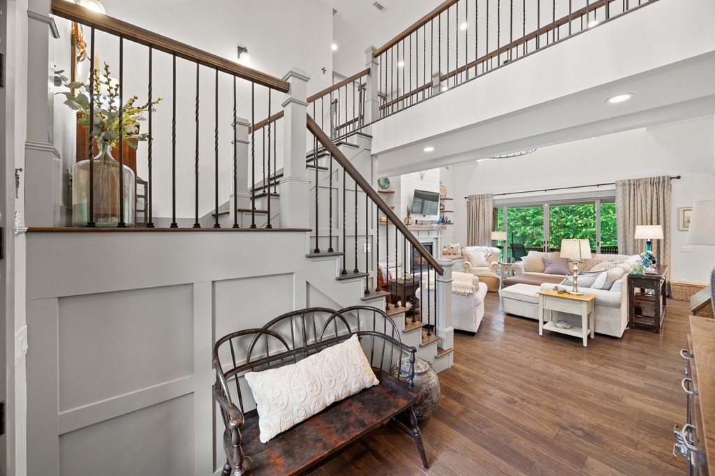 1671 Golf Ln