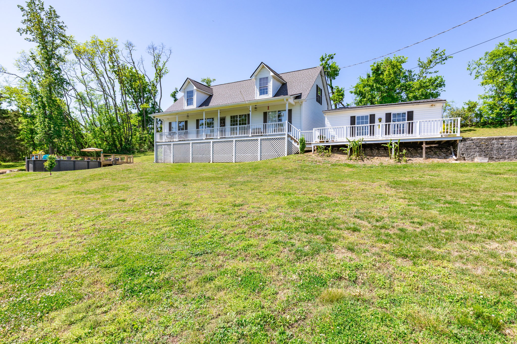 1824 Blackburn Ln