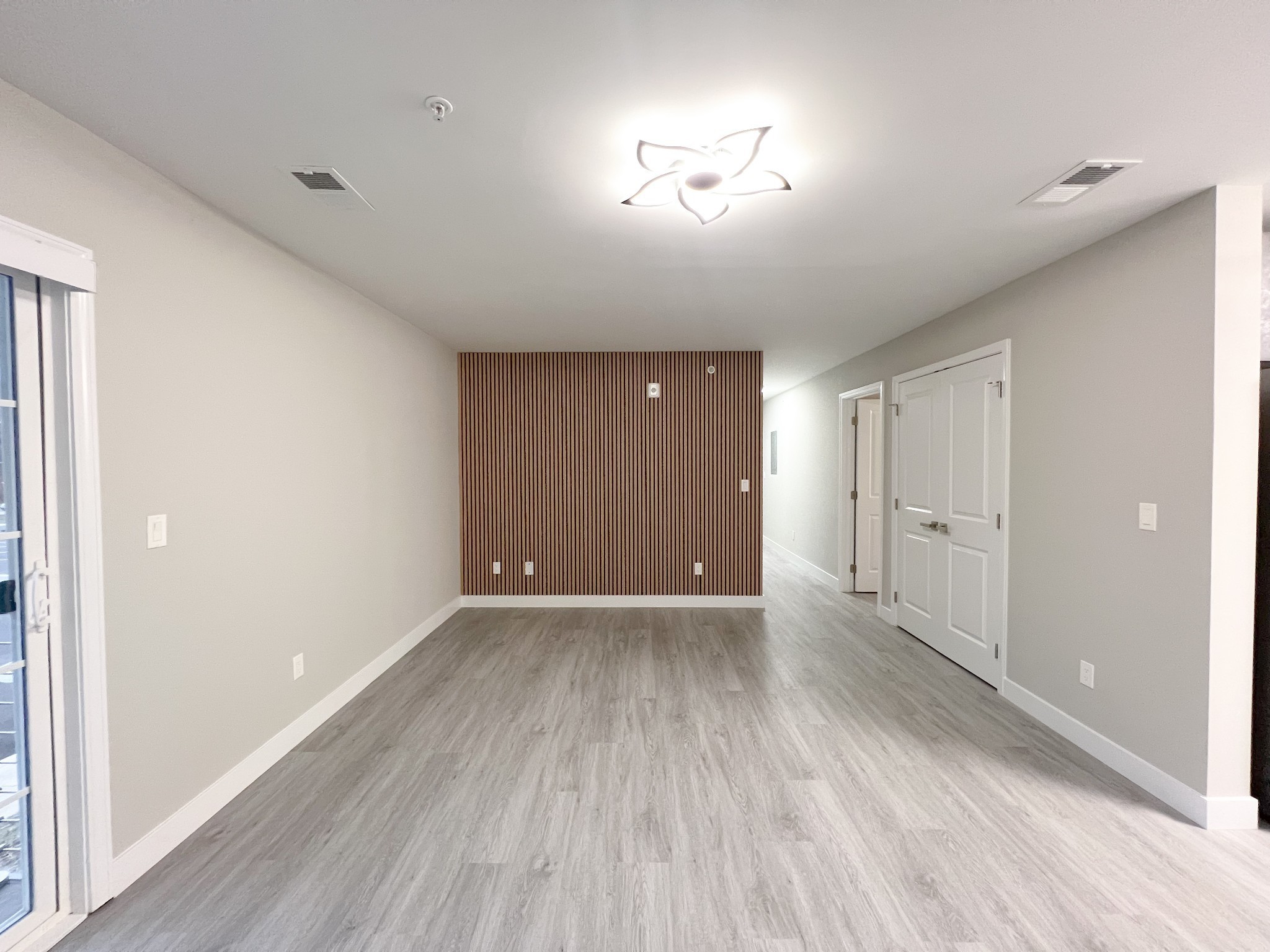 543 Peachers Mill Rd 212