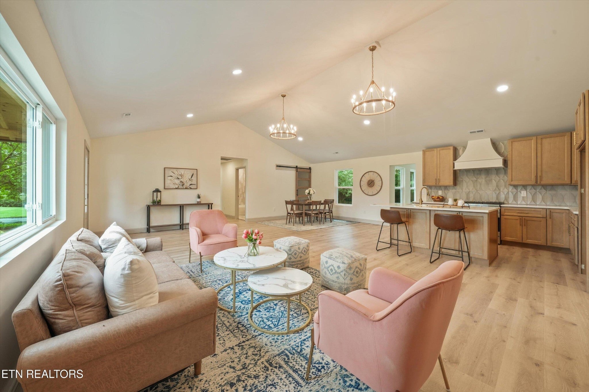 412 Sherwood Drive