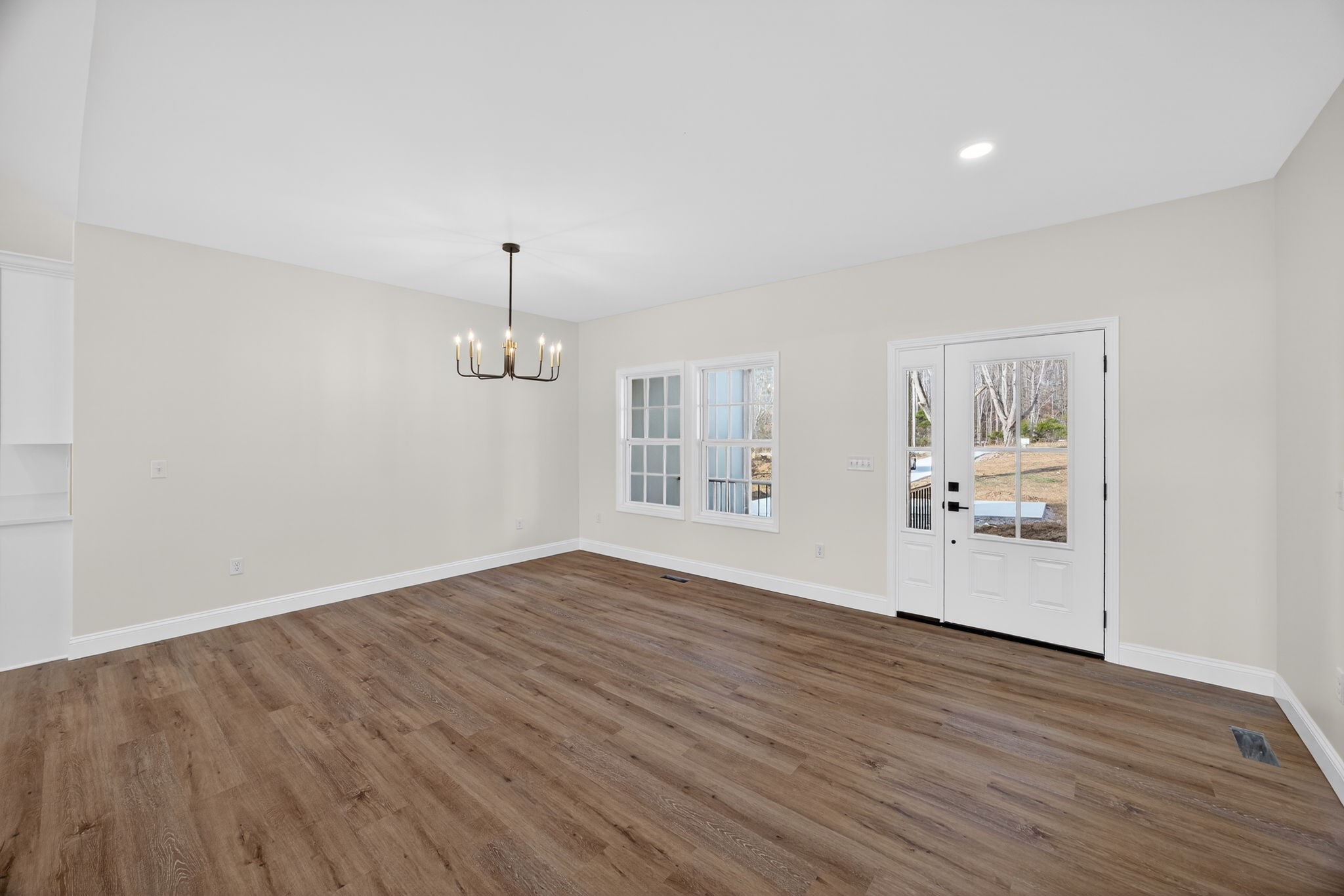 6572 Thomas Twin Oak Rd