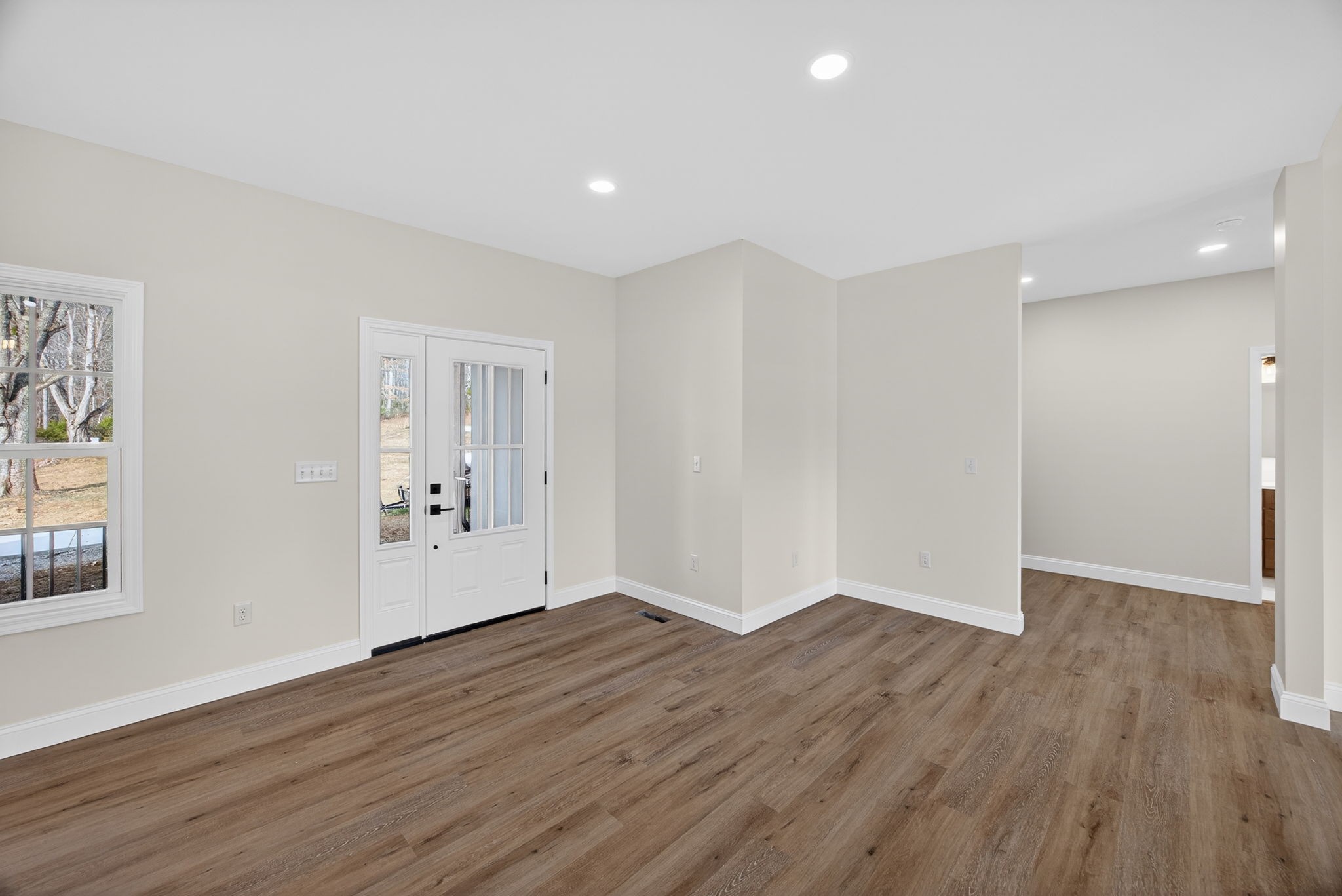 6572 Thomas Twin Oak Rd