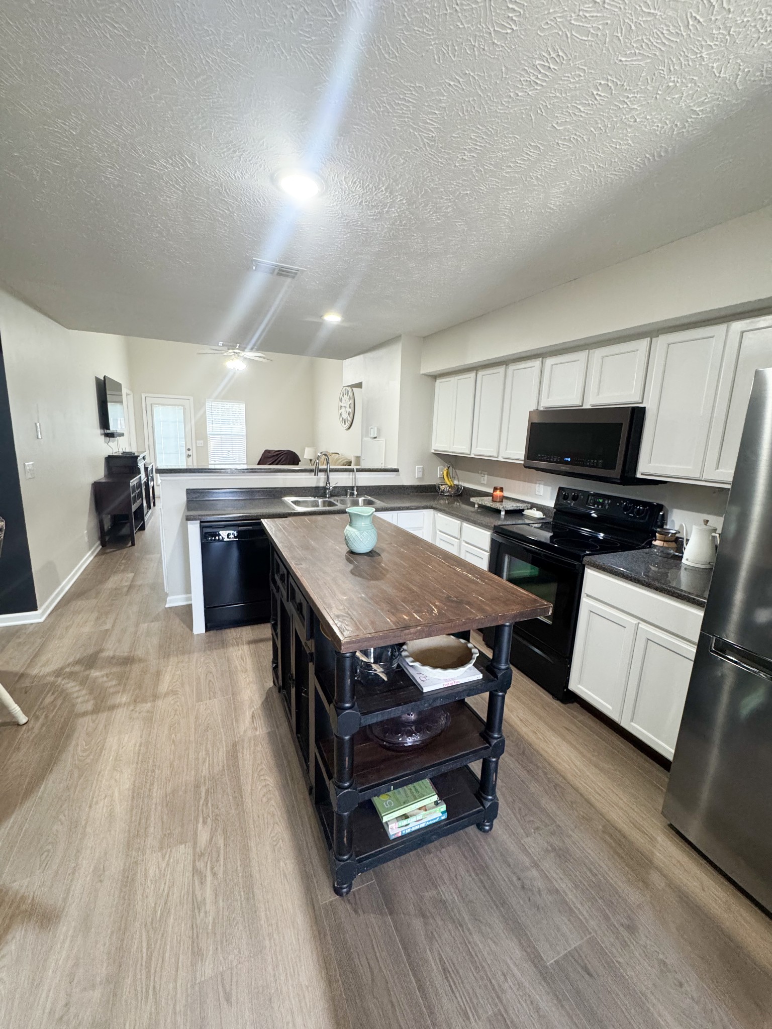 4908 Laura Jeanne Blvd