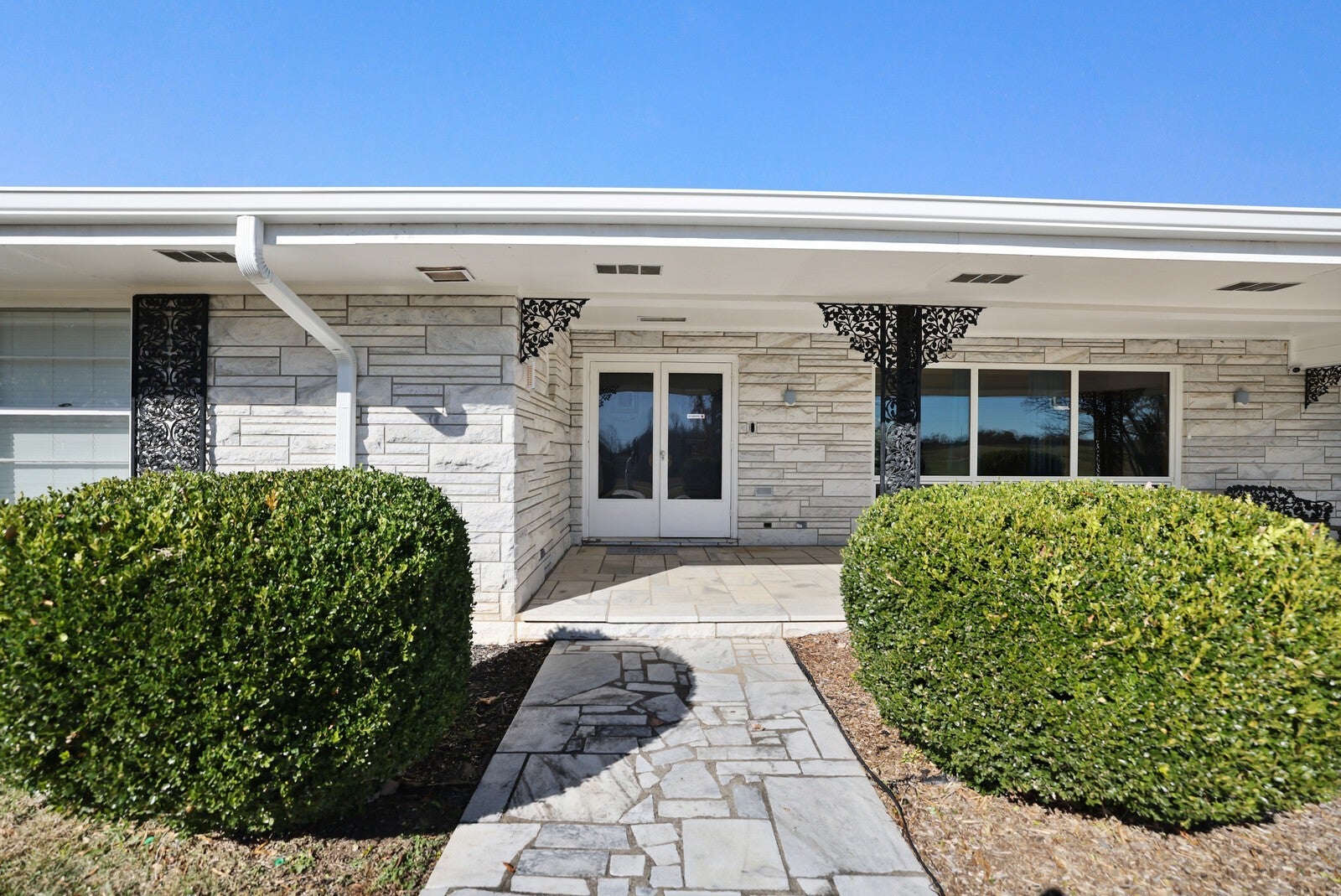 676 Ferguson Hill Rd