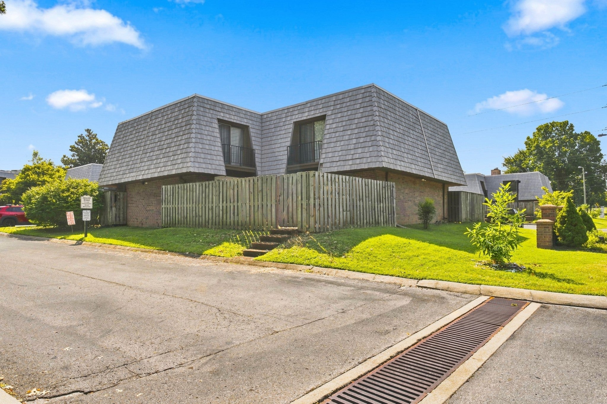 237 Cedarwood Ln