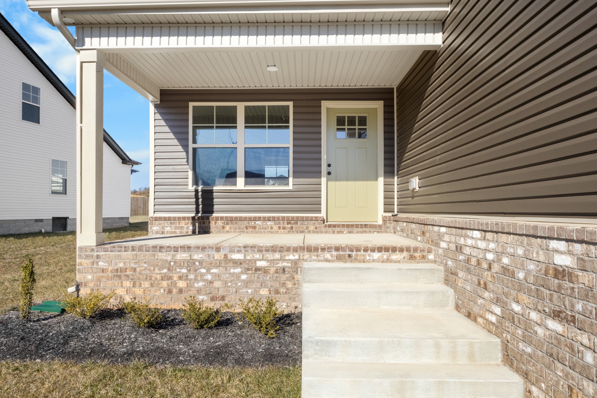 Clarksville, Tennessee 37043, United States, 3 Bedrooms Bedrooms, ,3 BathroomsBathrooms,Residential,Active,108526