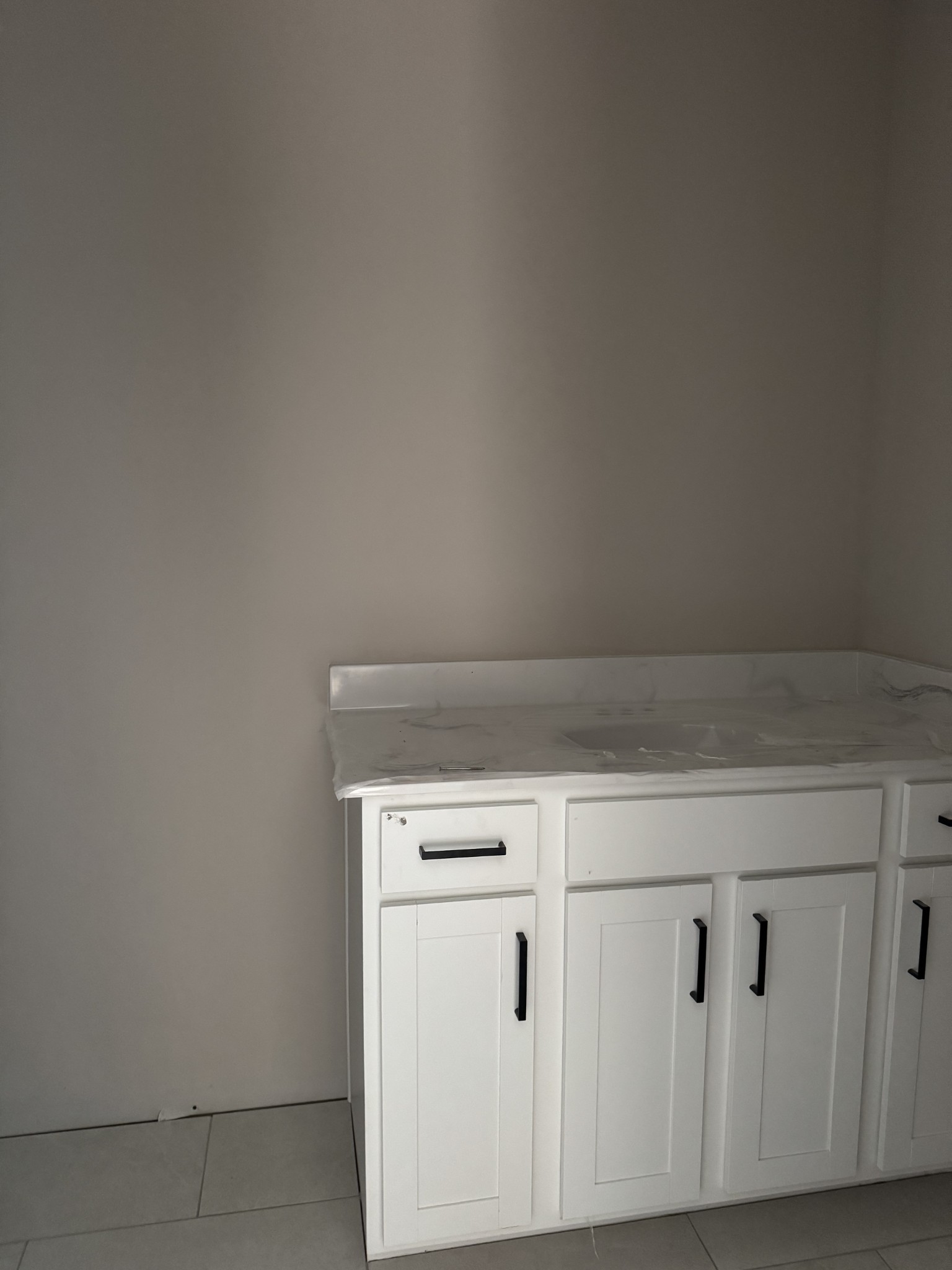 Clarksville, Tennessee 37043, United States, 3 Bedrooms Bedrooms, ,3 BathroomsBathrooms,Residential,Active,108526