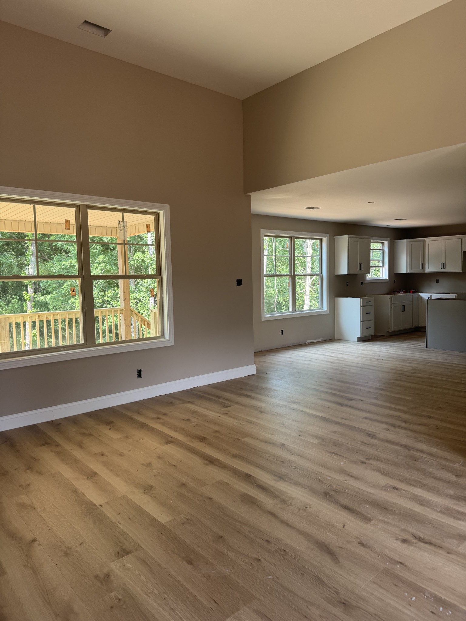 Clarksville, Tennessee 37043, United States, 3 Bedrooms Bedrooms, ,3 BathroomsBathrooms,Residential,Active,108526