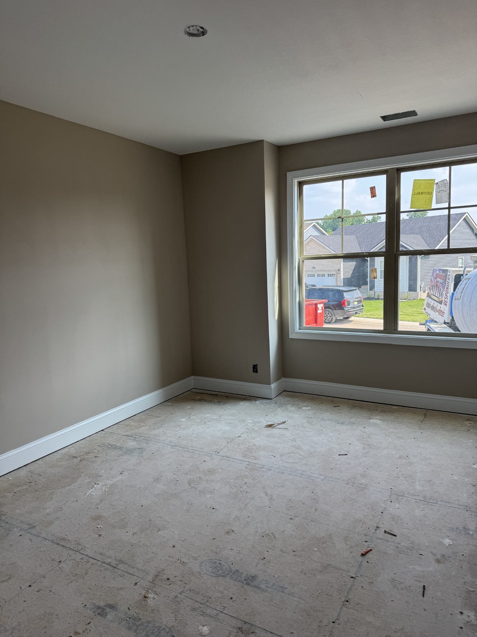 Clarksville, Tennessee 37043, United States, 3 Bedrooms Bedrooms, ,3 BathroomsBathrooms,Residential,Active,108526