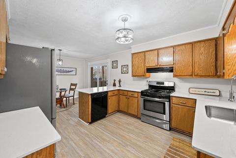 1272 Taylor Town Rd White Bluff TN 37187