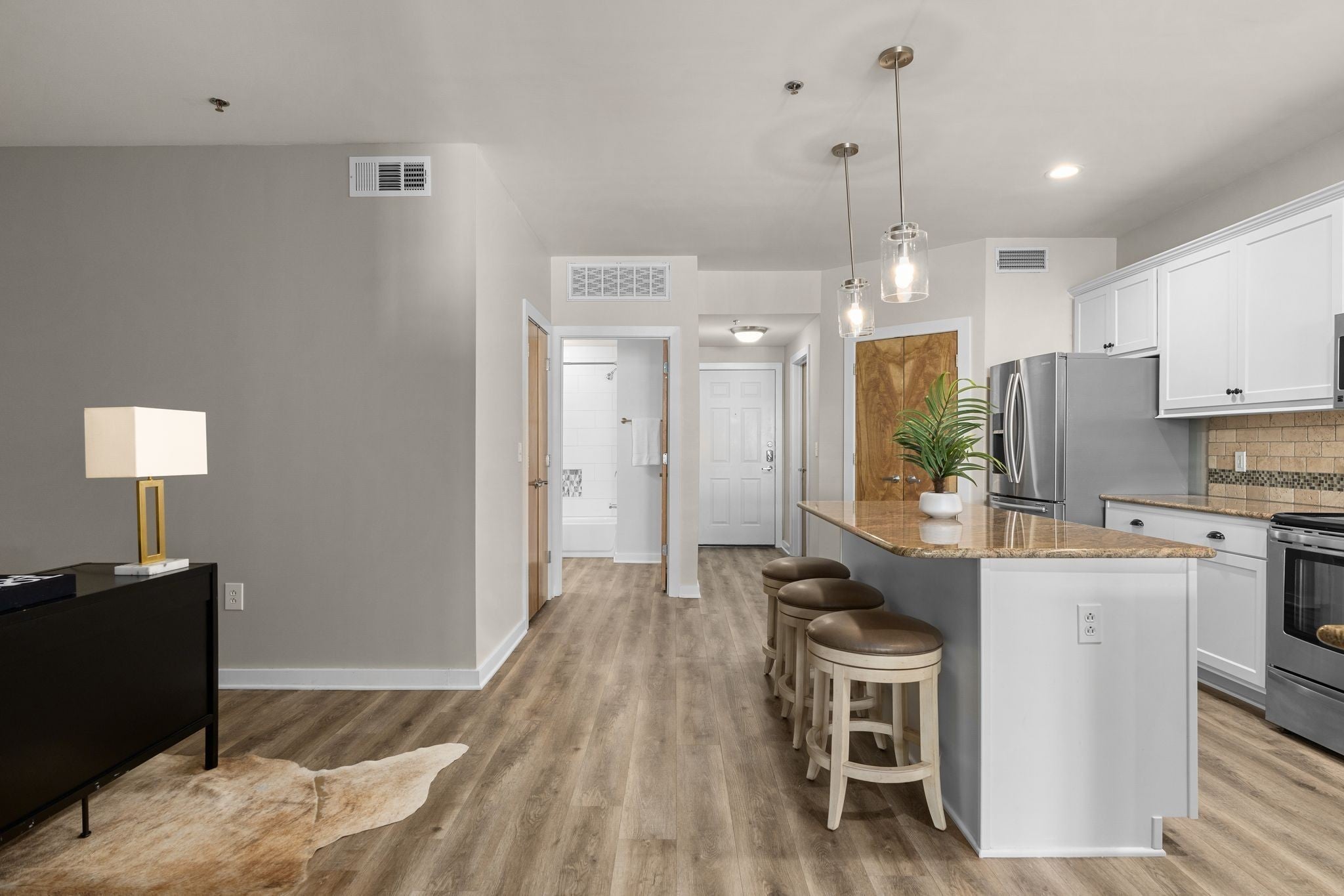 1803 Broadway 604