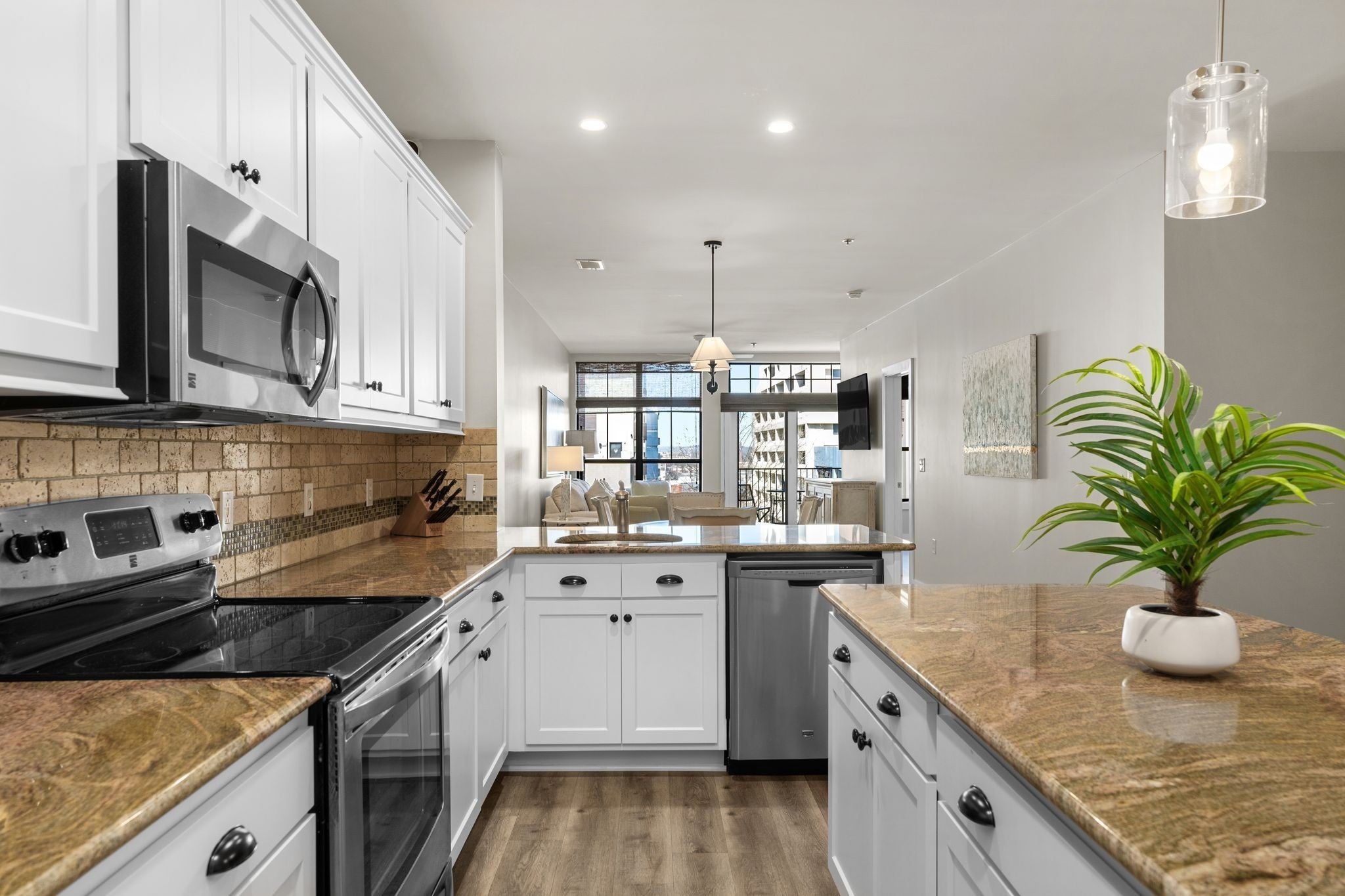 1803 Broadway 604