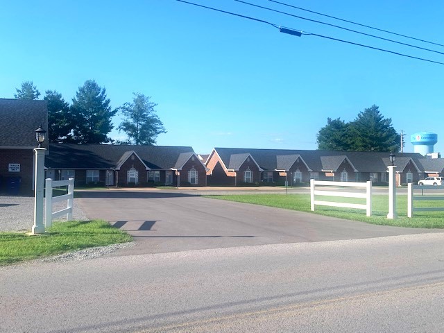 619 E Lane St 619 + GARAGE #4